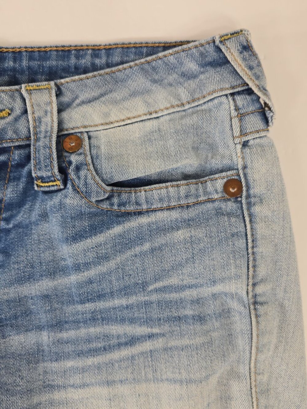 TRUE RELIGION Cutoff Jean Shorts Women’s SZ 27 Blue Denim LOW RISE 7.5in INSEAM - Picture 11 of 16